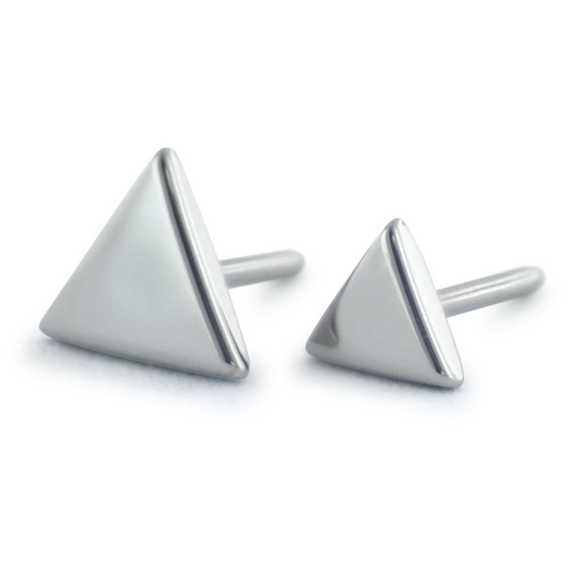 Two sizes of threadless titanium triangle shaped decorative ends